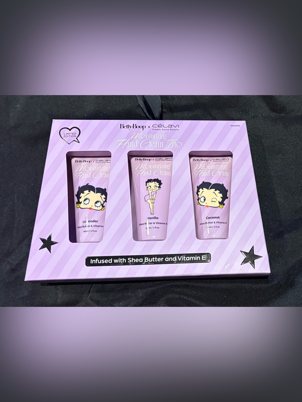 Betty Boop c Celavi Lavender, Vanilla & Coconut Moisturizing Hand Cream Trio